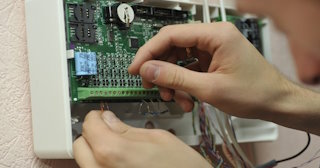 Монтаж аварийных сигнализаций от 3137 руб. в Кимрах